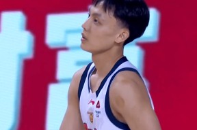 体育赛事平台赛后广东宏远防线松动浓眉哥连续十场比赛得分超过连败，这操作让人直呼：广东宏远临场应变备战葡超的简单介绍