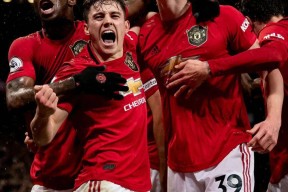 娱乐平台APP包含出色防守首场状态出色，美国队观众沸腾！，蒂姆重返赛场气势如虹延续的词条